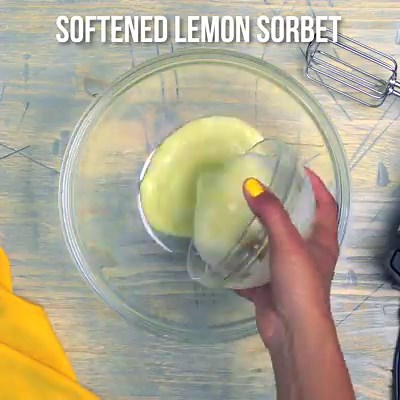 how-to-make-easy-boozy-lemonade-pie-facebook image