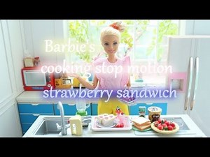 38-barbies-cooking-stop-motion-strawberry-cream image