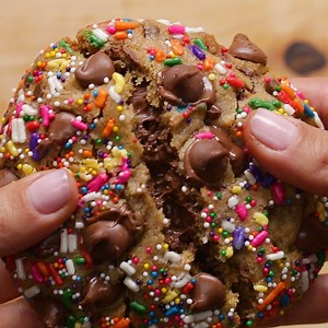 tasty-stuffed-chocolate-chip-cookies-facebook image