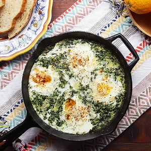 tasty-one-pot-creamy-spinach-egg-breakfast-facebook image