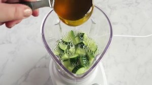 healthy-cucumber-lemonade-the-busy-baker image