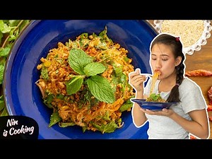 laab-woonsen-thai-glass-noodle-salad-with-pork image