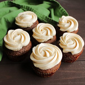 easy-caramel-buttercream-frosting-cooking-with-carlee image