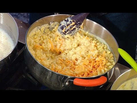 how-to-make-the-perfect-mac-and-cheese-the-only image