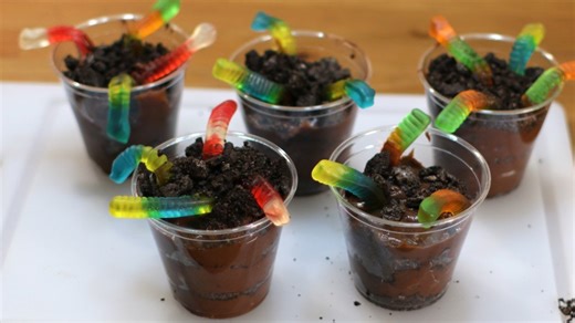 worms-in-dirt-dessert-a-fun-easy-kid-friendly image