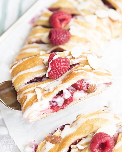 raspberry-cream-cheese-crescent-ring-like-mother-like-daughter image