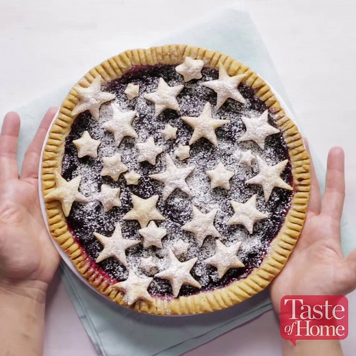 star-studded-blueberry-pie-this-easy-blueberry-pie-will image