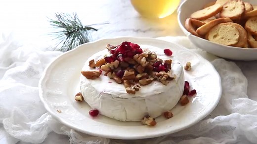 3-minute-melty-festive-brie-baked-brie-recipetin-eats image
