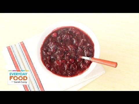 sweet-and-spicy-cranberry-sauce-everyday-food-with image
