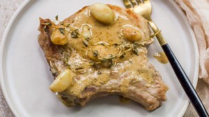 the-pioneer-womans-pork-chops-with-wine-and-garlic image