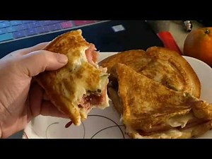 grilled-cheese-and-spam-sandwiches-spammich image