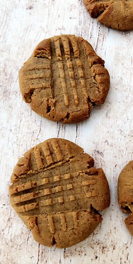 keto-low-carb-peanut-butter-cookies-4-ingredients image