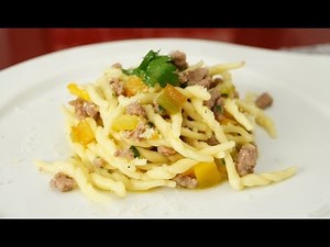 pasta-con-salsiccia-e-peperoni-ricetta-veloce-youtube image