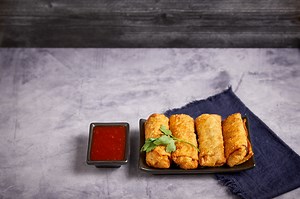 loempias-lumpia-ayam-egg-roll-with-chicken-vegetable image