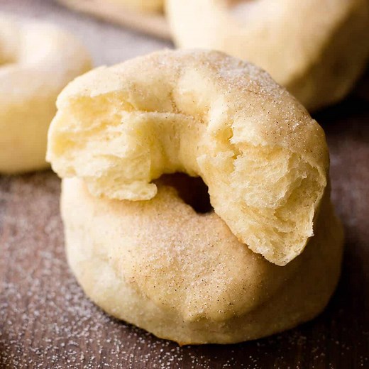 baked-raised-donut-recipe-ashlee-marie-real-fun-with-real-food image